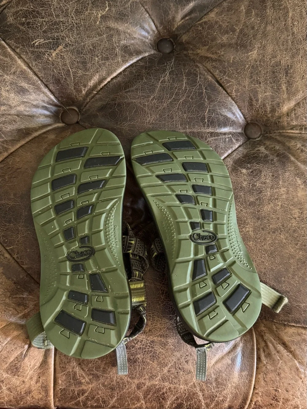 Kids Chacos Size 3